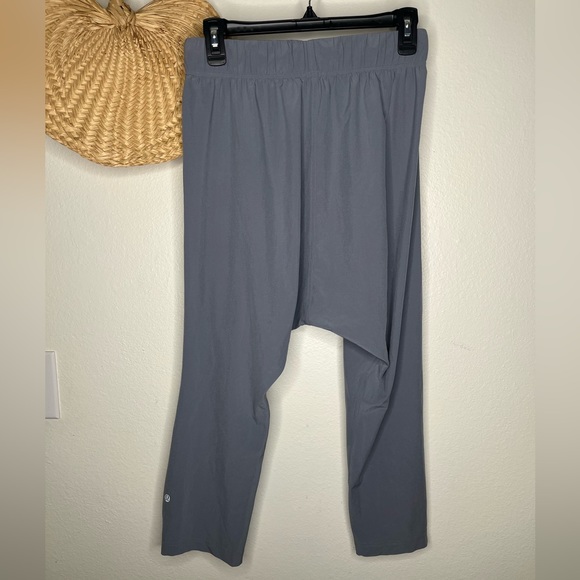 Lululemon parachute pants - Picture 2 of 7